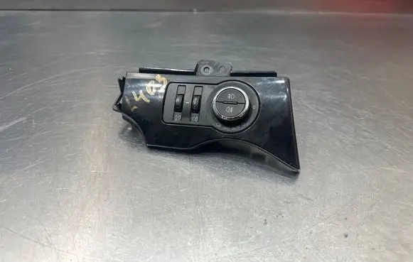 Chevrolet Orlando Light switch 13301752 2038 51208