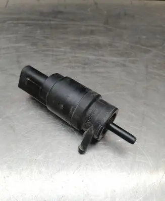 Mercedes-Benz E W211 Windscreen/windshield washer pump 3090179