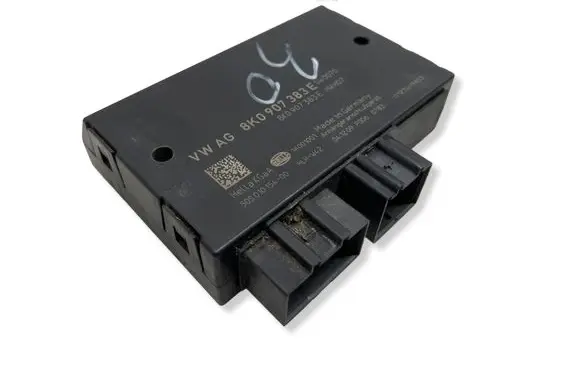 Audi A5 8T 8F Tow bar trailer control unit/module 8K0907383E