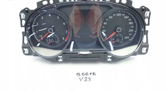 Volkswagen Golf VII Speedometer (instrument cluster) 5G1920750D