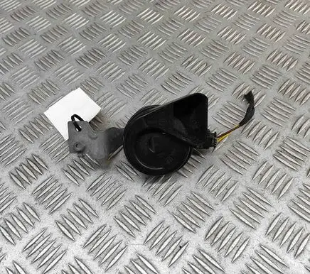 Mercedes-Benz C W205 Horn signal A2055421420