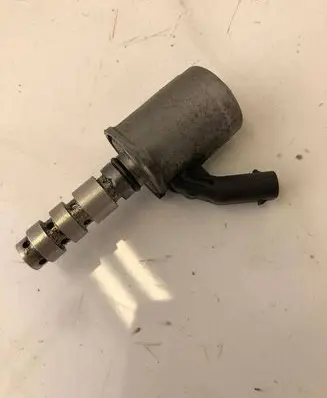 Audi A5 Sportback 8TA Camshaft vanos timing valve 04L905455A