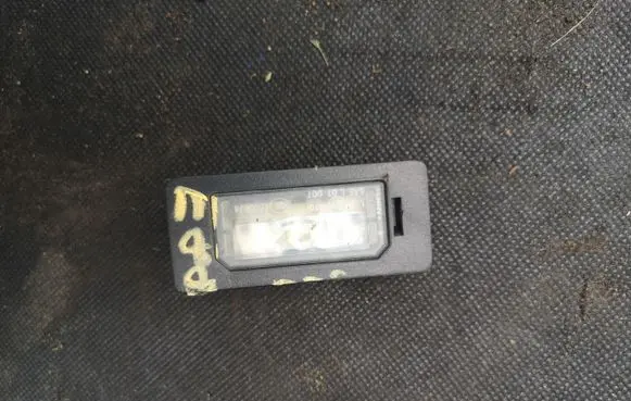 BMW 1 E82 E88 Number plate light 7193293
