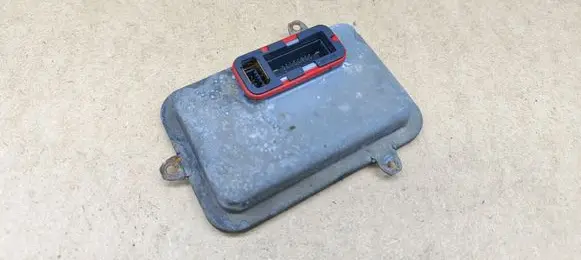 Mercedes-Benz C W204 Xenon control unit/module A2048700326