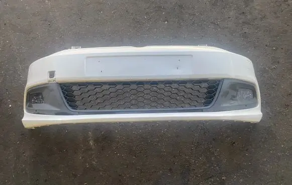 Volkswagen Polo V 6R Front bumper