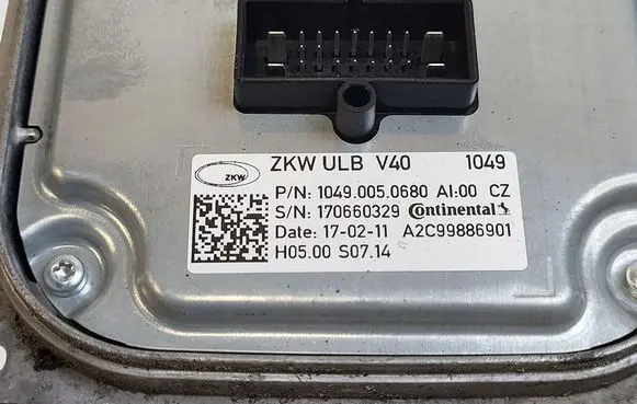 Volvo V40 Headlight ballast module Xenon A2C99886901