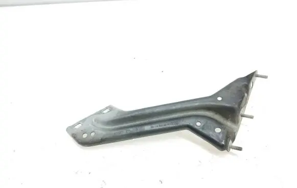 Audi Q5 SQ5 Fender mounting bracket 8R0821135