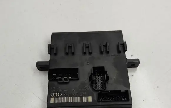 Audi A4 S4 B7 8E 8H Comfort/convenience module 8E0907279