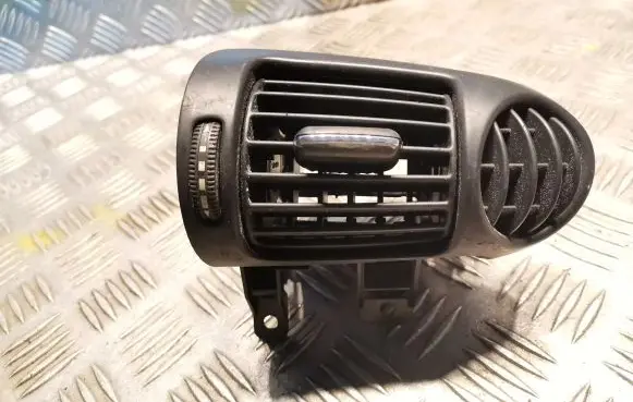 Mercedes-Benz C W203 Dashboard air vent grill cover trim 2038302854