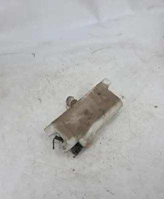 Hyundai Galloper Windshield washer fluid reservoir/tank