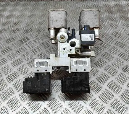 Jaguar I-Pace Air conditioning (A/C) expansion valve J9D38D304AA J9D310C708BB