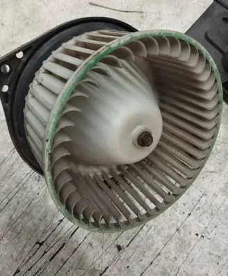 Nissan Sunny Heater fan/blower