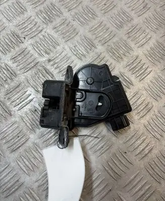 Toyota Avensis T270 Loading door lock 