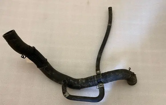 Mitsubishi Outlander Engine coolant pipe/hose