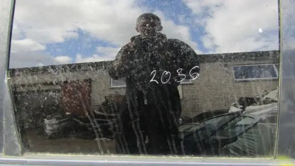 Nissan X-Trail T30 Rear door window glass