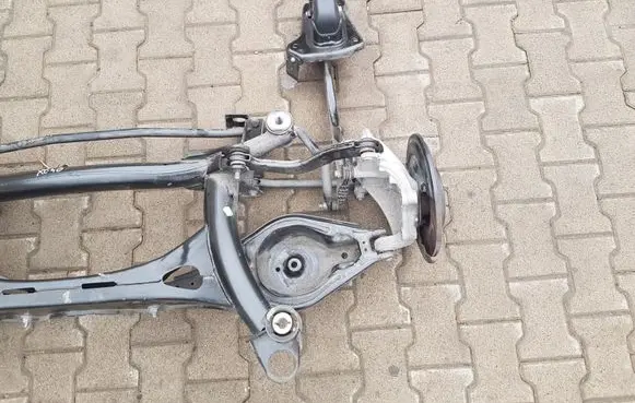 Volvo XC40 Rear wheel hub spindle/knuckle 