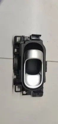 Citroen C5 Aircross Front door interior handle 9823893680