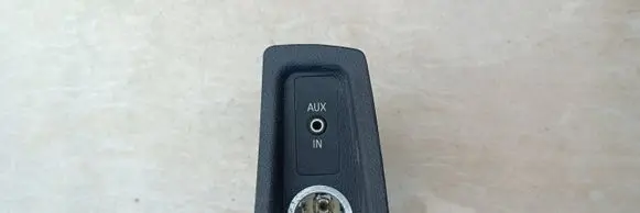 BMW 1 E81 E87 AUX in-socket connector 
