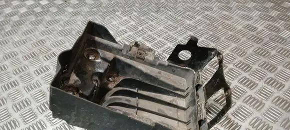 Jeep Patriot Battery tray 