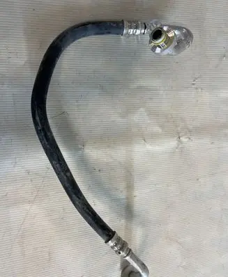 Volvo XC60 Air conditioning (A/C) pipe/hose 31497391