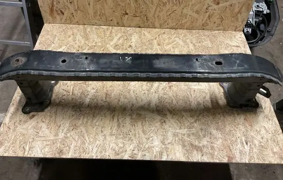 Volvo V50 Front bumper cross member 
