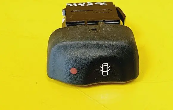 Renault Scenic I Central locking switch button 841242B