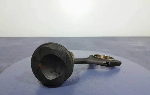 Audi A6 S6 C6 4F Piston 84L103
