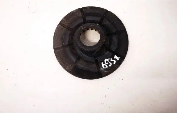 Opel Insignia A Front coil spring rubber mount 90538496