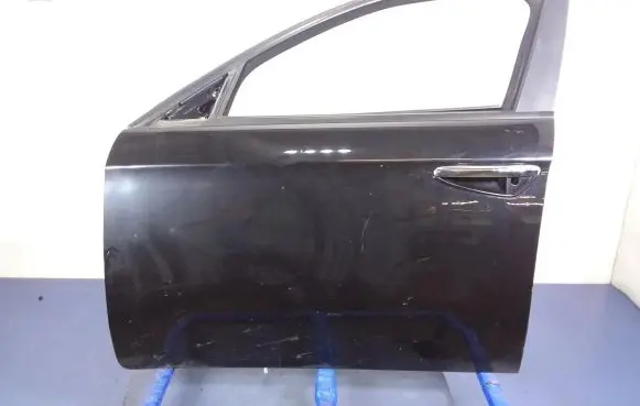 Alfa Romeo 159 Front door