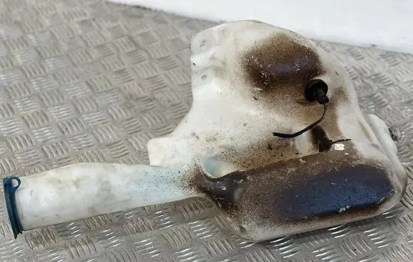 Mercedes-Benz Sprinter W906 Windshield washer fluid reservoir/tank A9068690220