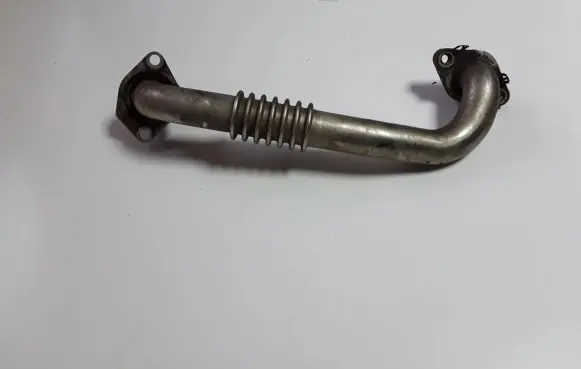 Ford Focus EGR valve line/pipe/hose FM5Q9D477AA