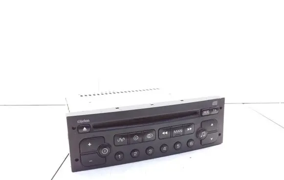 Fiat Ulysse Radio/CD/DVD/GPS head unit 96476647XT PU2471A