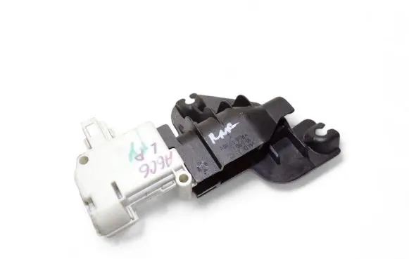 Audi A6 S6 C6 4F Central locking motor 3B0959782A