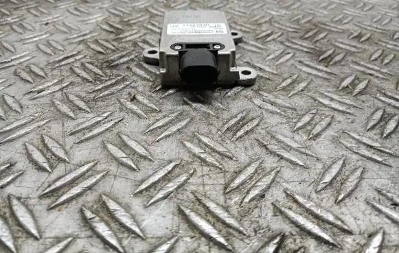 Opel Vectra C ESP acceleration yaw rate sensor 13223930