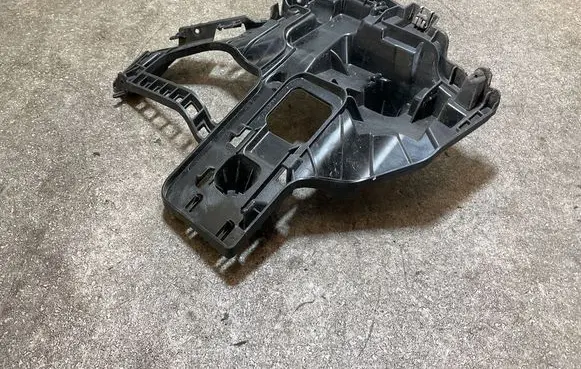 Audi e-tron Rear bumper mounting bracket 4J3807454
