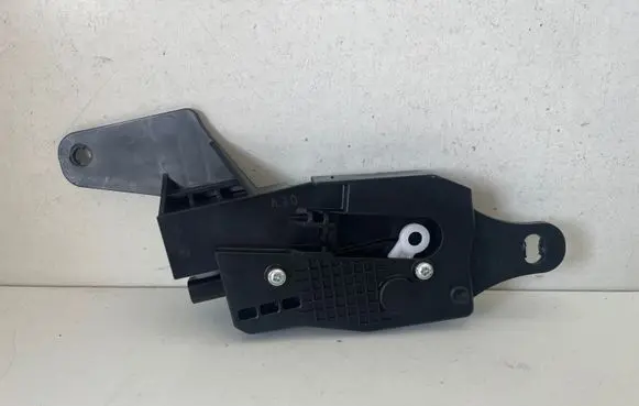 Fuel tank cap lock motor