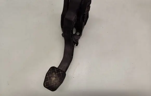 Seat Ibiza IV (6J,6P) Clutch pedal 6R0721117B 6R1721059H