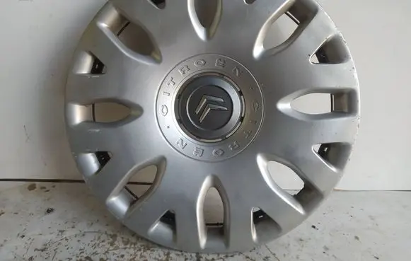 Citroen C3 R15 wheel hub/cap/trim 9648926880