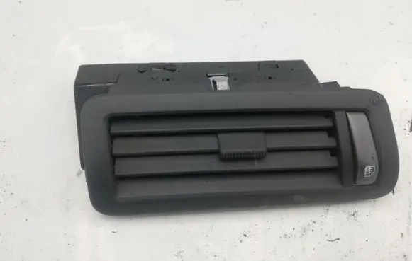Volkswagen Phaeton Rear air vent grill 3D0819202C 3D0819202