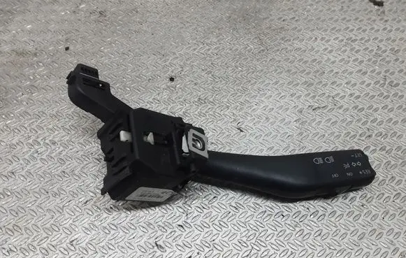 Volkswagen Golf V Indicator stalk 1K0953513A