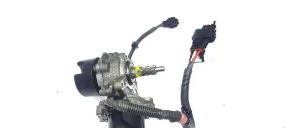 Infiniti Q50 Steering wheel axle