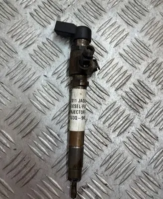 Jaguar XF X250 Fuel injector 5U3Q9K546AA