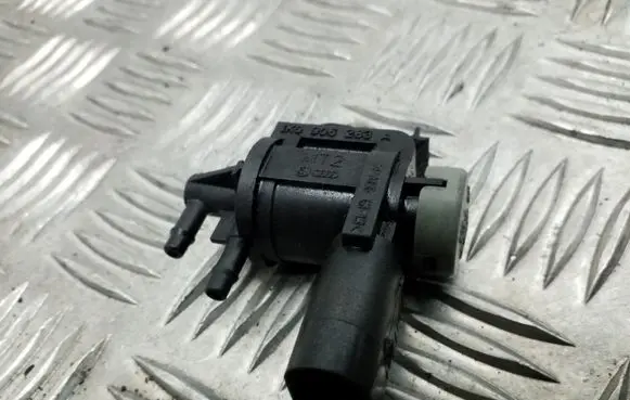 Audi A4 S4 B8 8K Turbo solenoid valve 1K0906283A