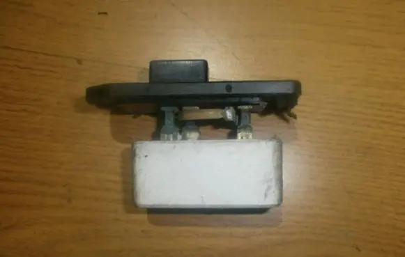 Honda Civic Heater blower motor/fan resistor 2p845