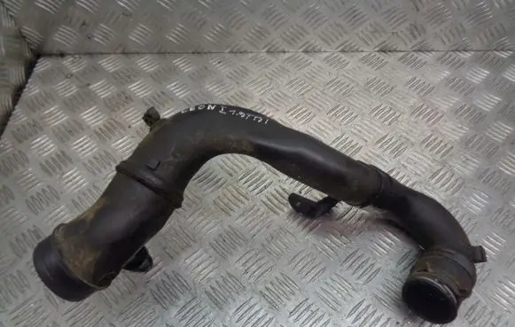 Seat Leon (1M) Turbo air intake inlet pipe/hose