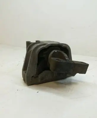 Volkswagen Golf V Engine mount bracket 1K0199262