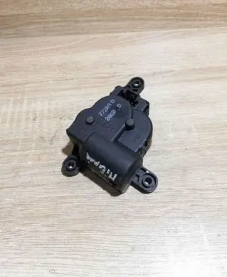 KIA Carens II Air flap motor/actuator 772ABD2468D