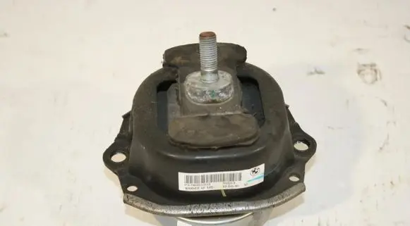 BMW X6 F16 Engine mount bracket P678065303