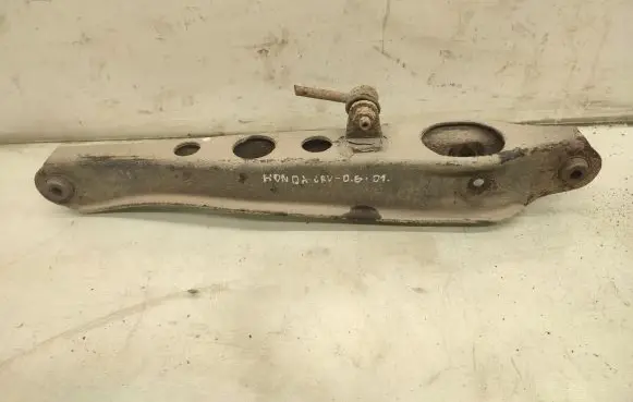 Honda CR-V Rear control arm