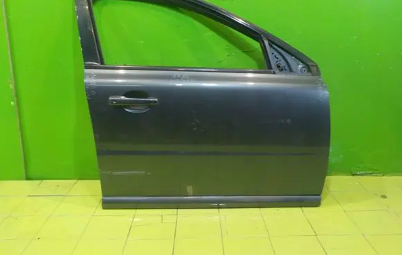 Volvo V70 Front door PRZOD PRAWE
